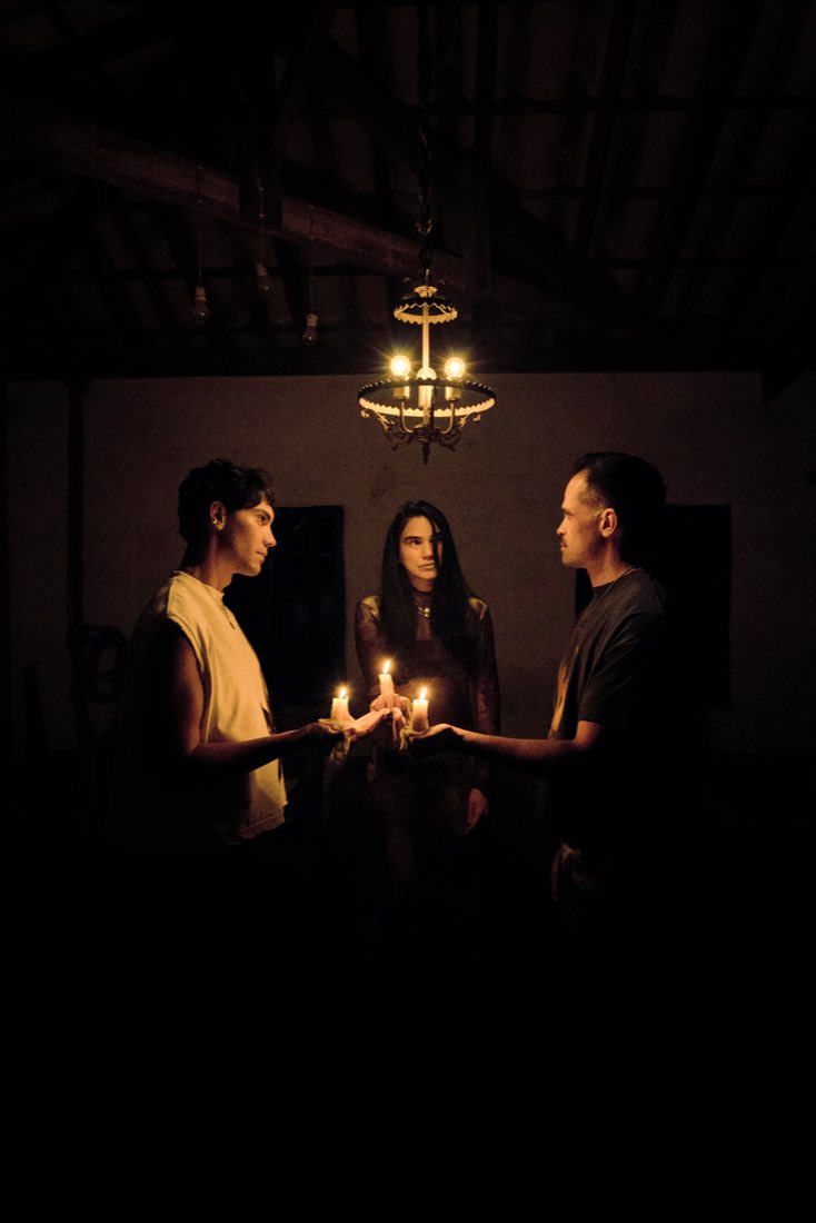 STILLS 5