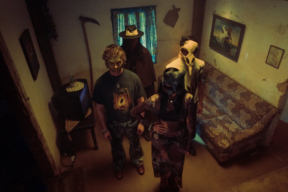 STILLS 1